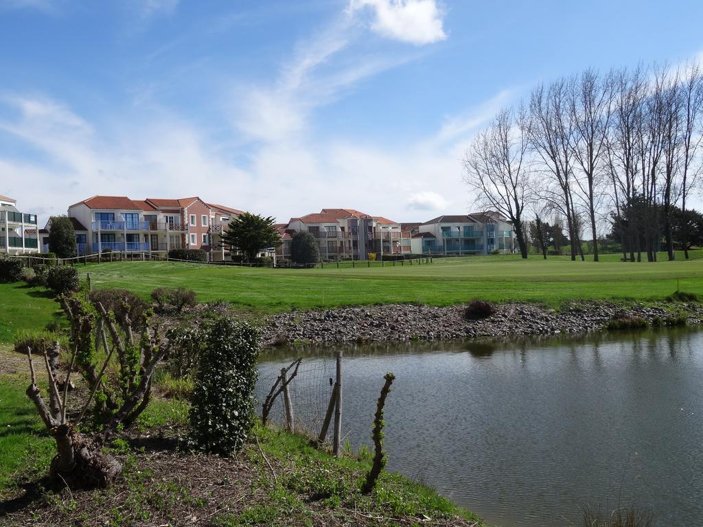 Studio Avec Vue Sur Lac Talmont-Saint-Hilaire ภายนอก รูปภาพ